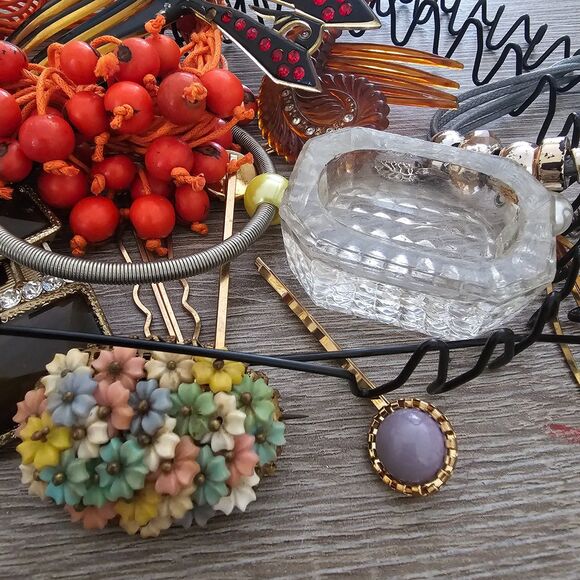 Vintage Accessories Lot Barrettes Combs Pins Slide Clip Retro Mixed Jewelry - Picture 3 of 6